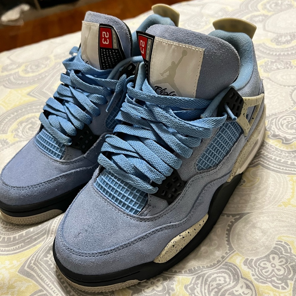 Jordan 4 University Blue Size 7
